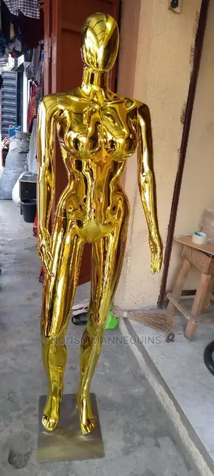 Female Faceless Big Breast Gold Chrome Mannequins