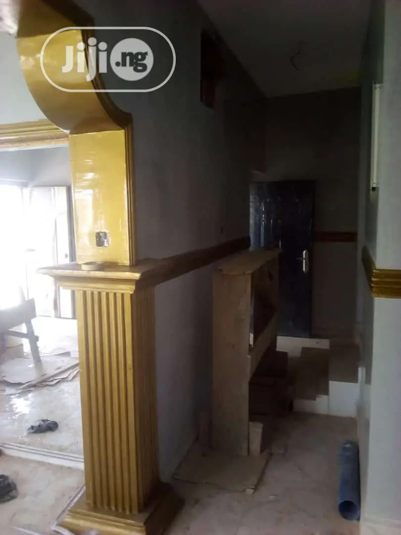 Painter And Screeding