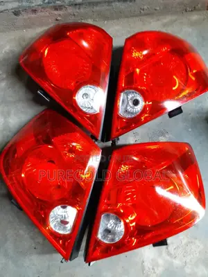 Scion Tc 2005 Rear Lamps