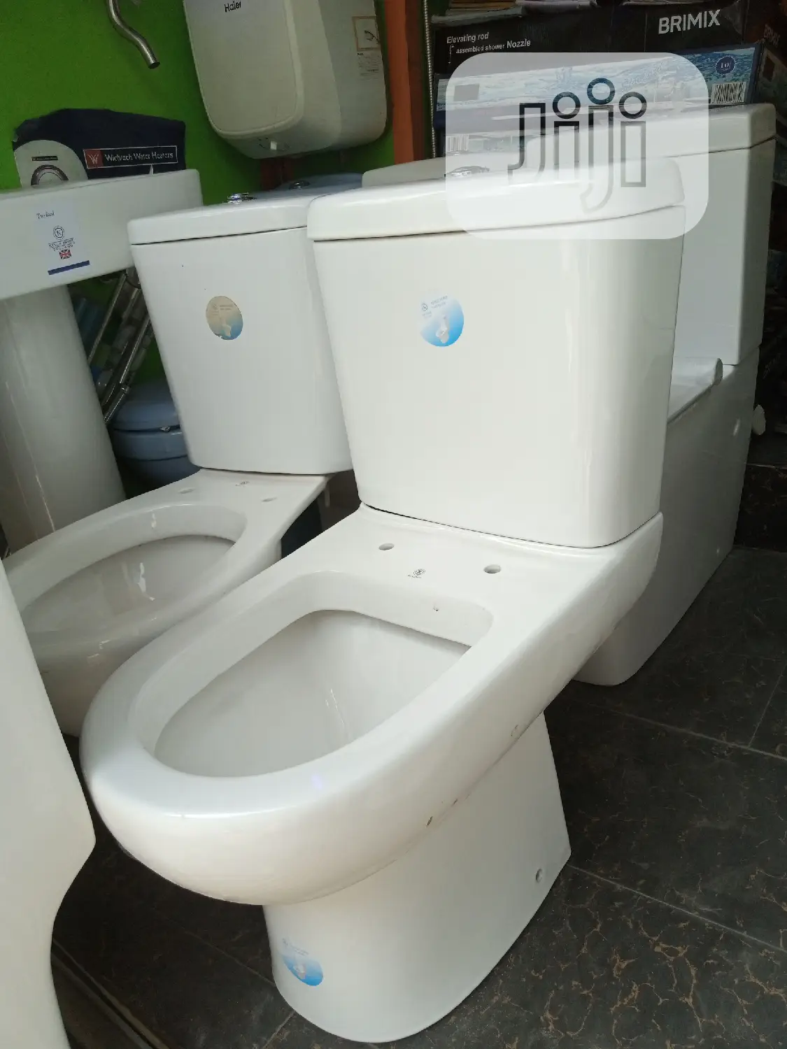 Medium Size Twyford England WC Set