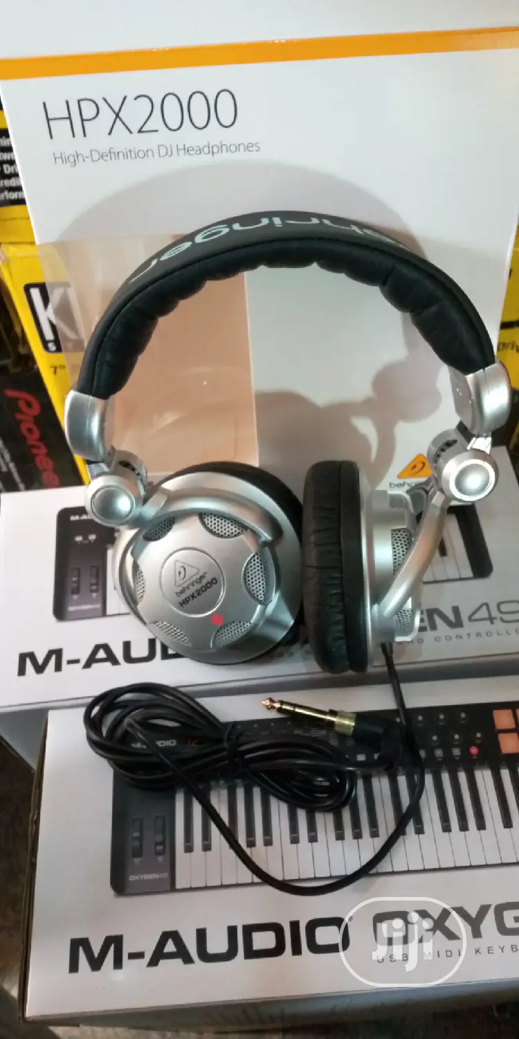 Behringer Headphones Hpx2000