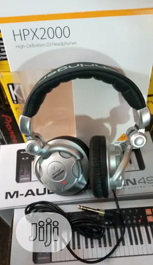 Behringer Headphones Hpx2000