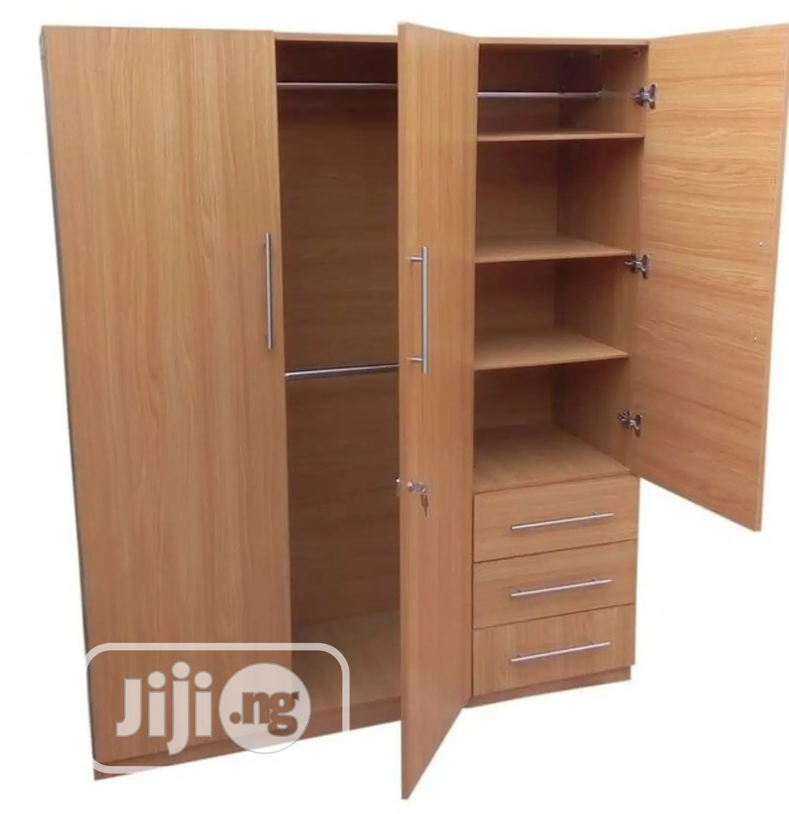 Amazing Standard Three Doors Wardrobe