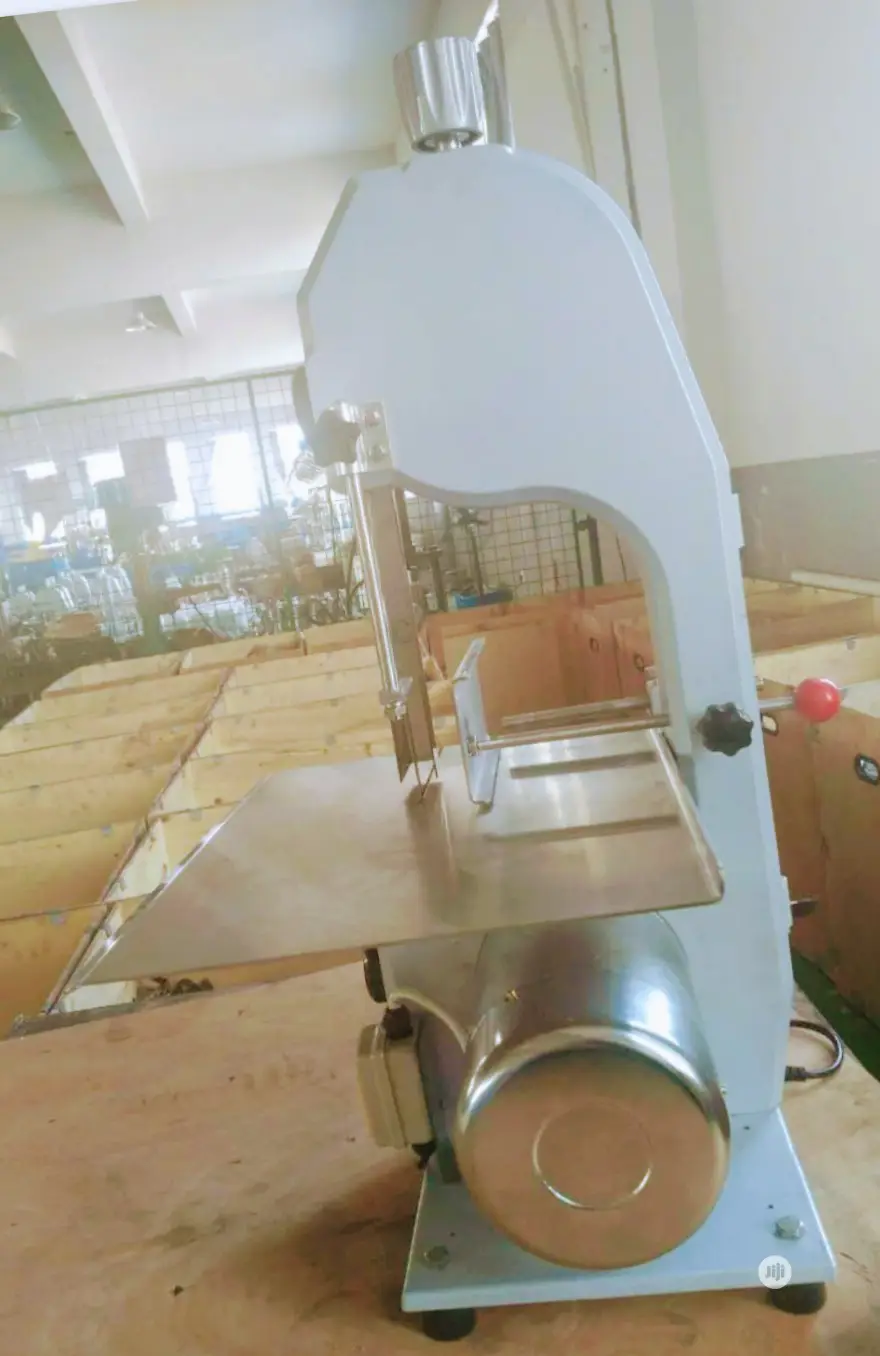 Chicken Cutting Machine