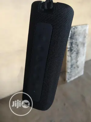 Mi Portable Bluetooth Speaker (16watts)