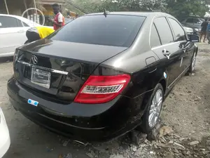 Mercedes-Benz C300 2009 Black