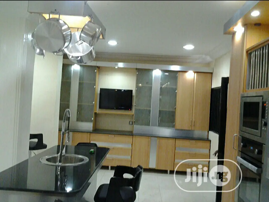 Kitchen Cabinet and Wardrobe