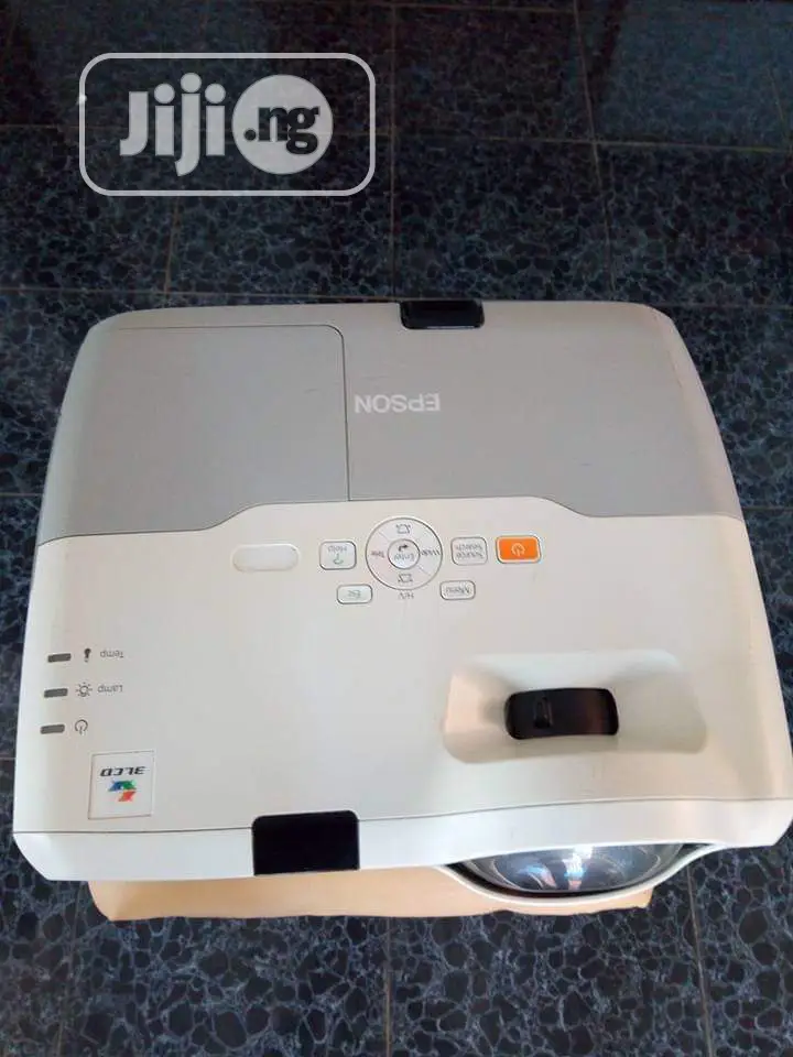 Short Throw Projector Lagos Ikeja