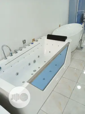 Thickest Single Jacuzzi With Best Features