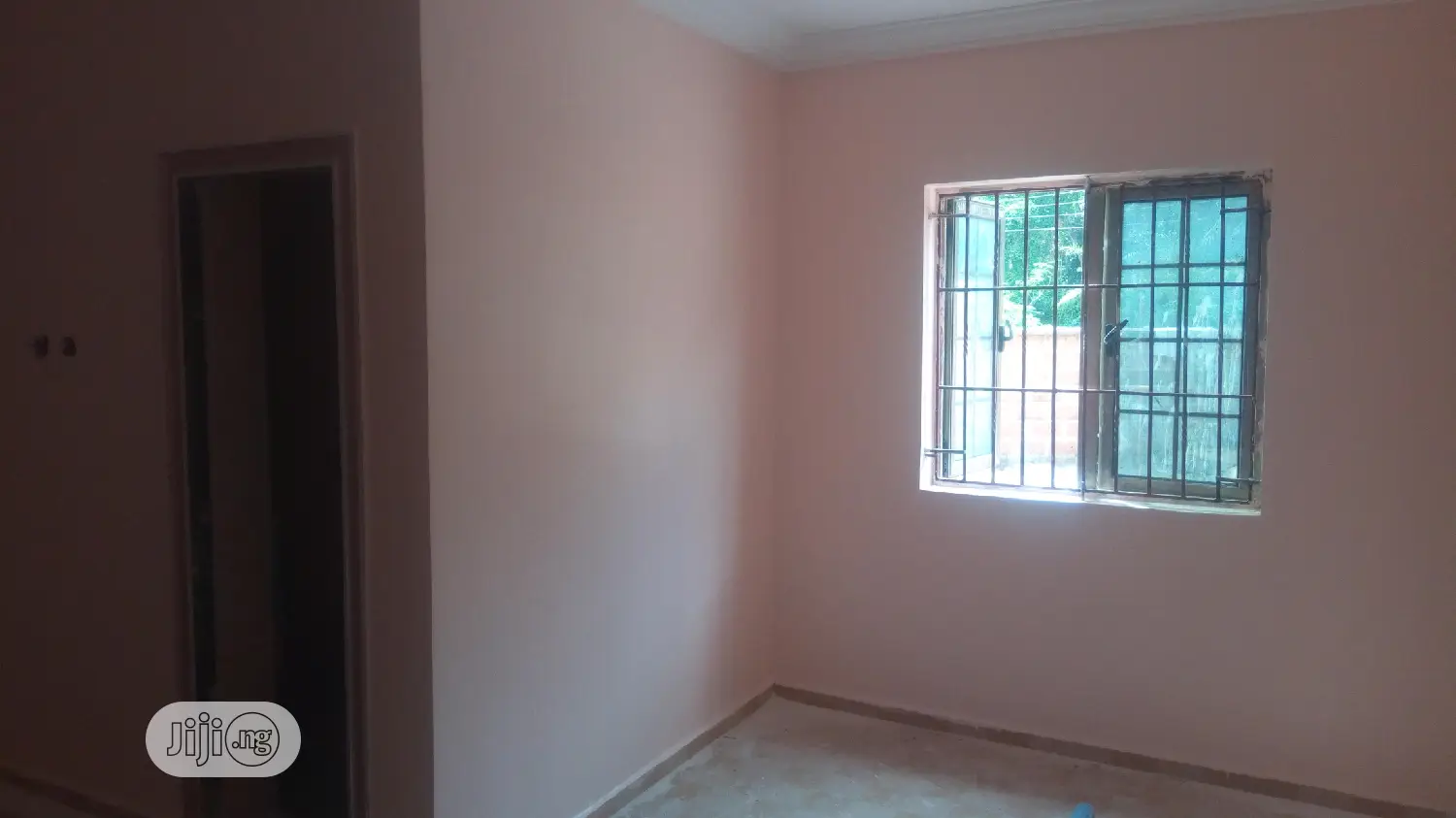 Screeding and Painting