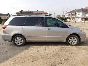Sienna Available for Charter or Hire