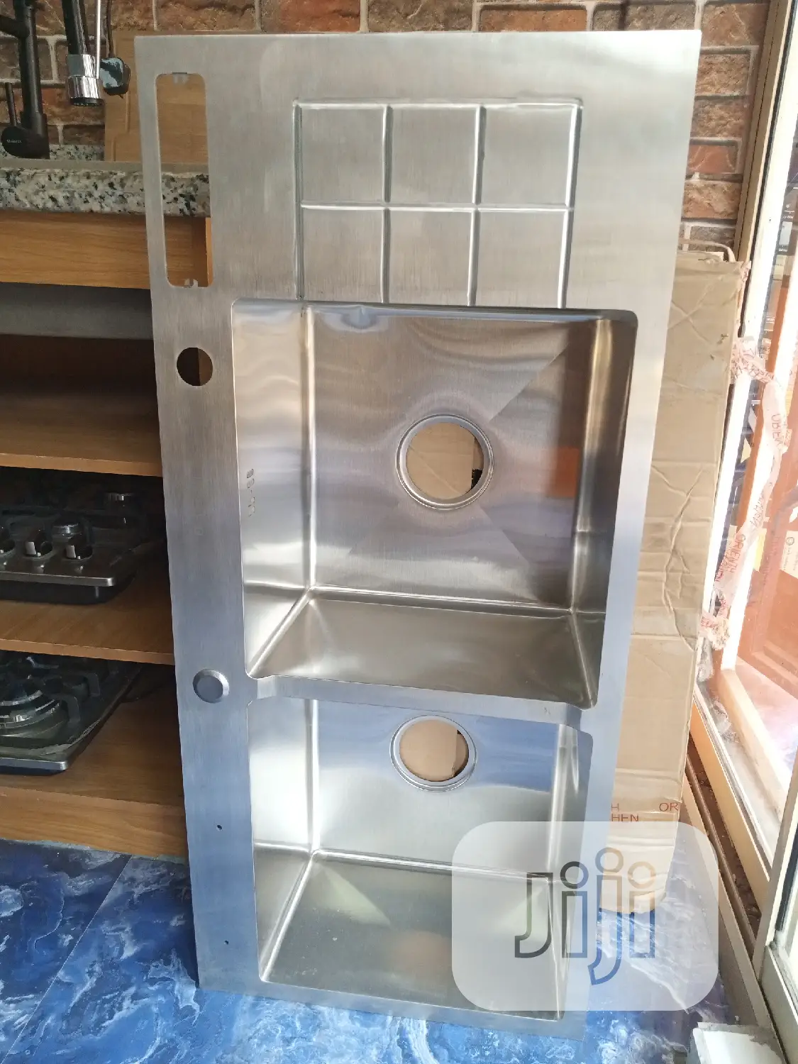 Double Bow Single Tray Hand Made Sink