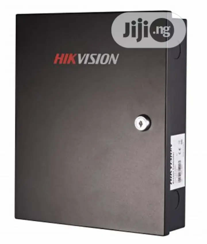Ds- Hikvision 4doors Controller and Box Kit
