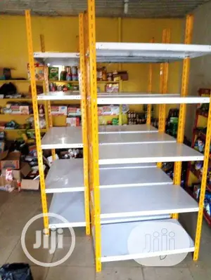 Supermarkert Shelves Very Strong an Reliable