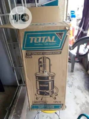 Air Grease Bucket