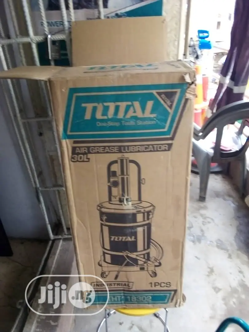 Air Grease Bucket