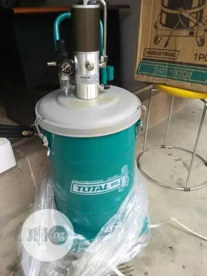 Air Grease Bucket