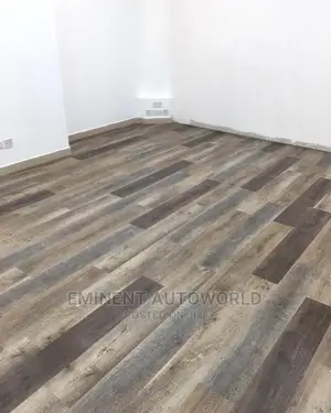Laminate Wooden Tiles Floor and Ceilings