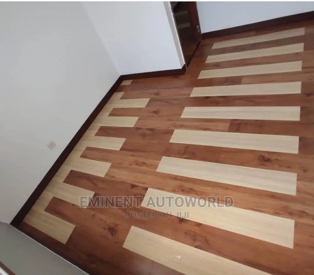 Laminate Wooden Tiles Floor and Ceilings