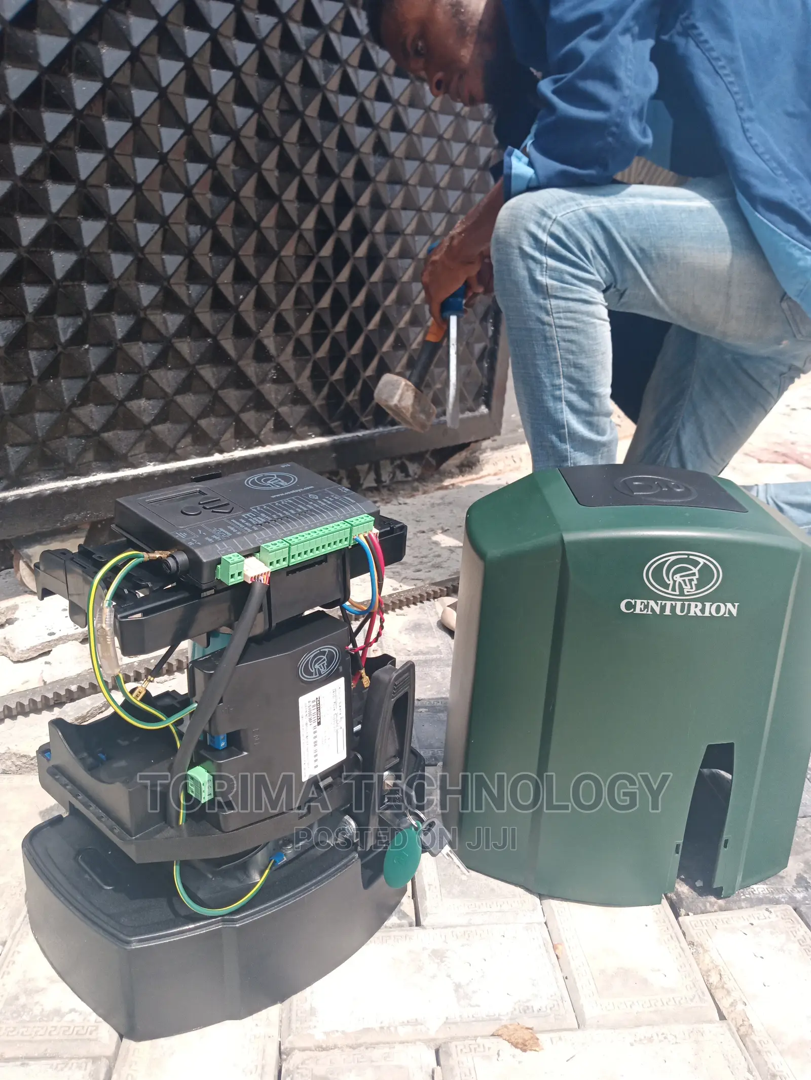 Auto Gate With Remote Control