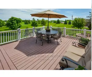 Wood Grain Grand Oak Composite Decking