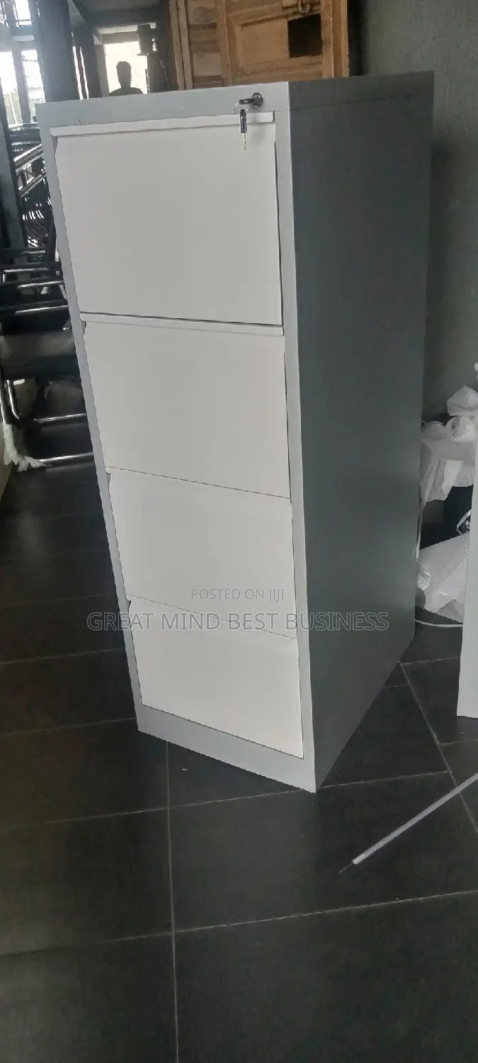 High Quality Metal Cabinet by 4 Doors