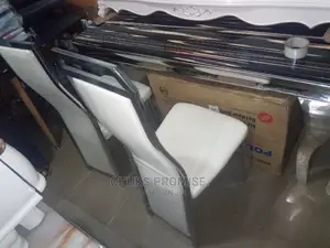 Six Sitter Mable Dining Table