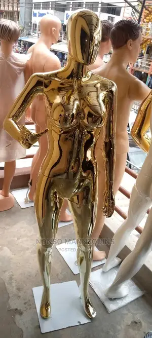 Size 10 Busty Female Gold Mannequins With Hips