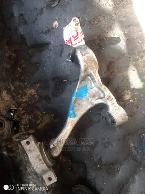 Infiniti M35 2008 Lower and Upper Arms