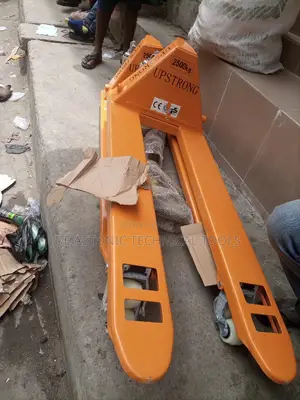 2500kg Pallete Truck