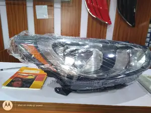 Hyundai Accent 2013 America Headlight