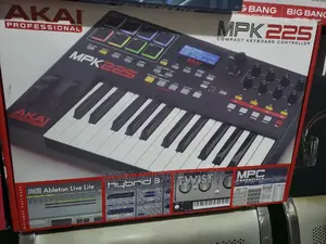Original AKAI MPK-225 Studio Keyboard
