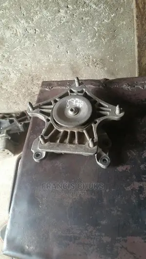 Engine Seat for Mercedes-Benz