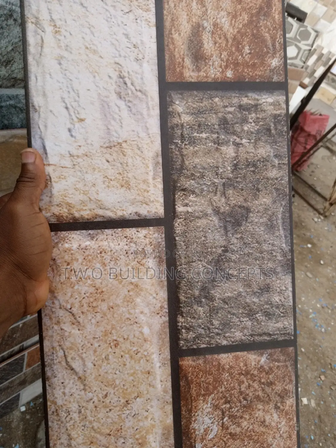 25/50 Spanish Outside Wall