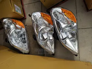Headlights 2003 to 2005 Model Honda Pilot