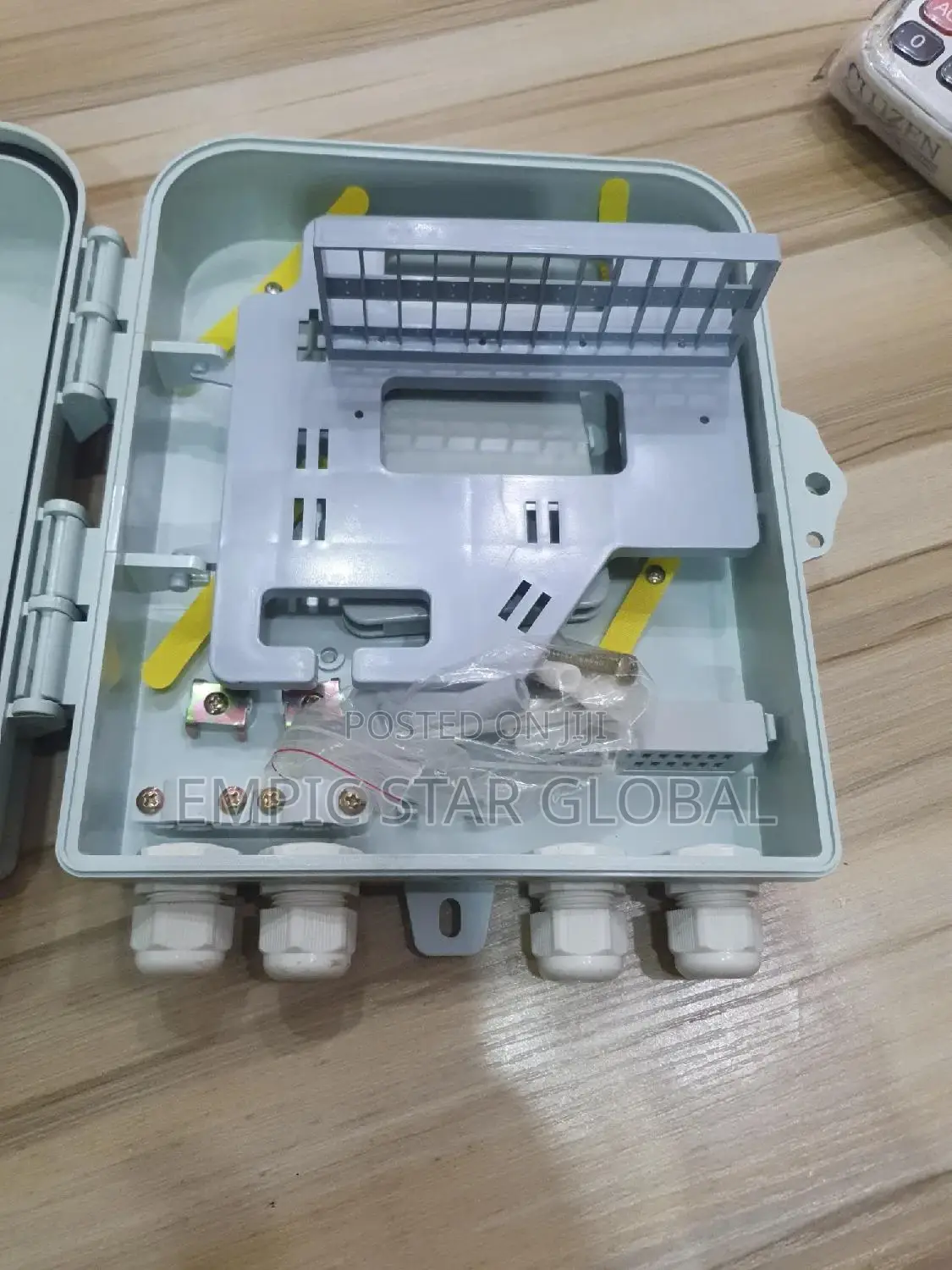 Plastic 24 Core Fiber Optical Termination Box Splitter