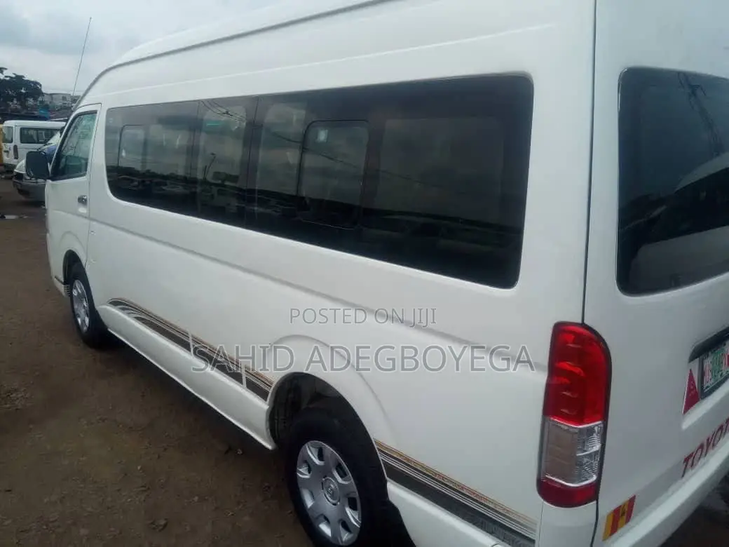 Toyota Hiace Executive Hire Service