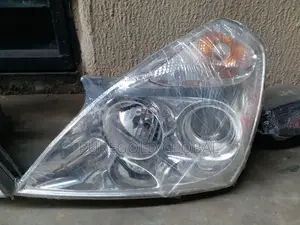 Kia Sedona Headlamp 2006 Model