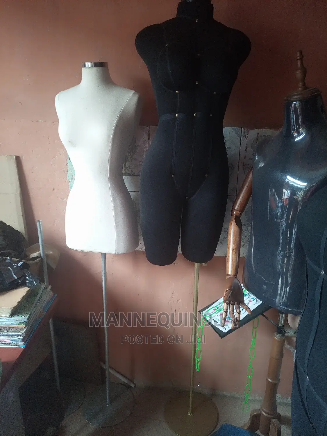 Pinnable Female Mannequin