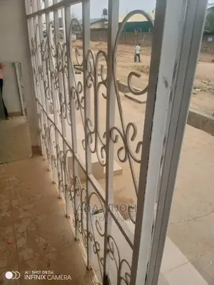 Shop to Let