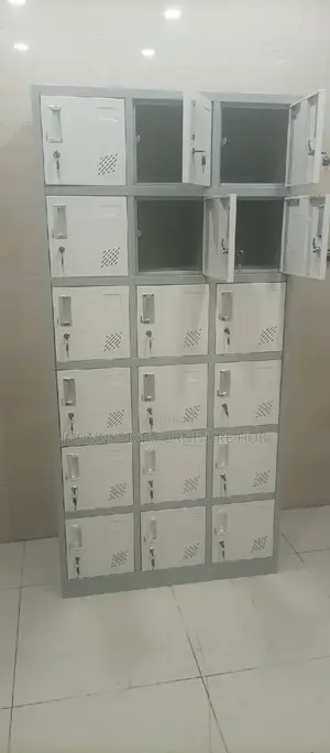 Italian Metal 18 Lockers
