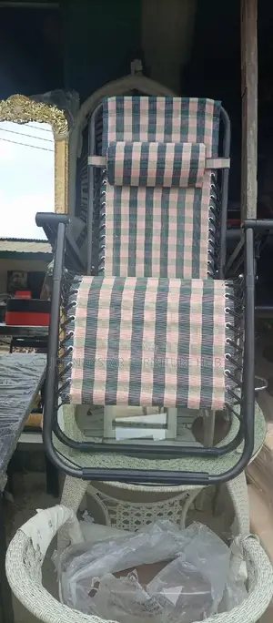 Italian Unique Relaxing Chair