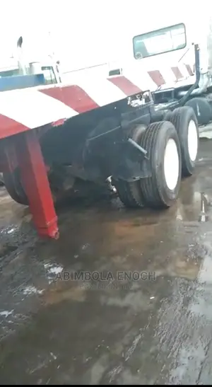 Flat Low Bed Trucks for Hire