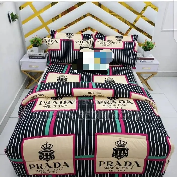 Family Size Bedsheet With 4 Pillowcases