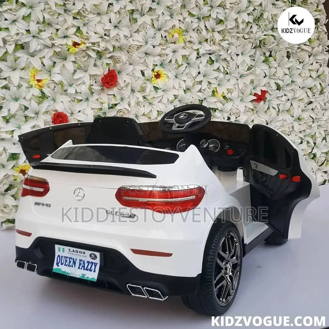 Mercedes Benz