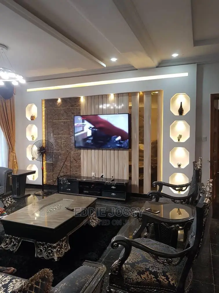 White Pop and TV Designs