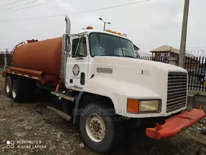 20000ltrs American Used 6 X 4 Rd Water Sprayer Truck Forsale