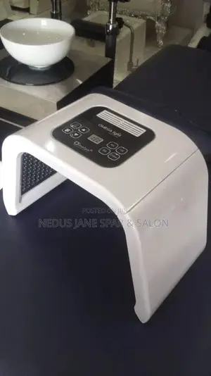 Omega Light/Led With Steamer