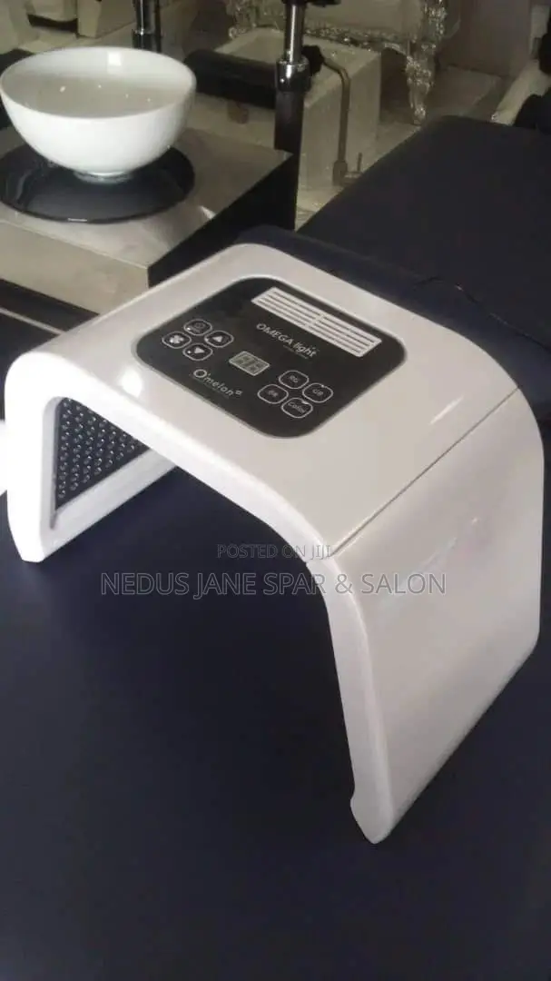 Omega Light/Led With Steamer