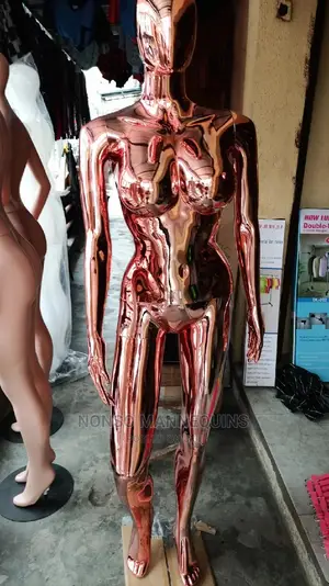Uk Size 12 Rose Gold Female Busty Faceless Mannequins